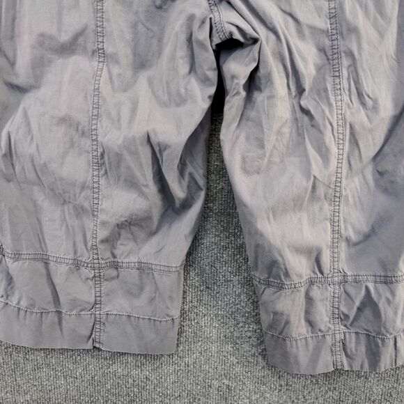 Nike ACG Women's All Conditions Capri Pants Gray 8M Patch Pocket Flat Front - Picture 5 of 11